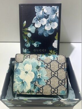 Gucci Floral GG Canvas Trifold Wallet - Blue & Beige